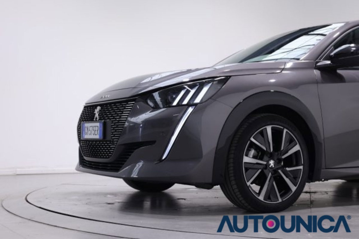 Peugeot 208 PureTech 130 Stop&Start EAT8 5 porte GT (11)