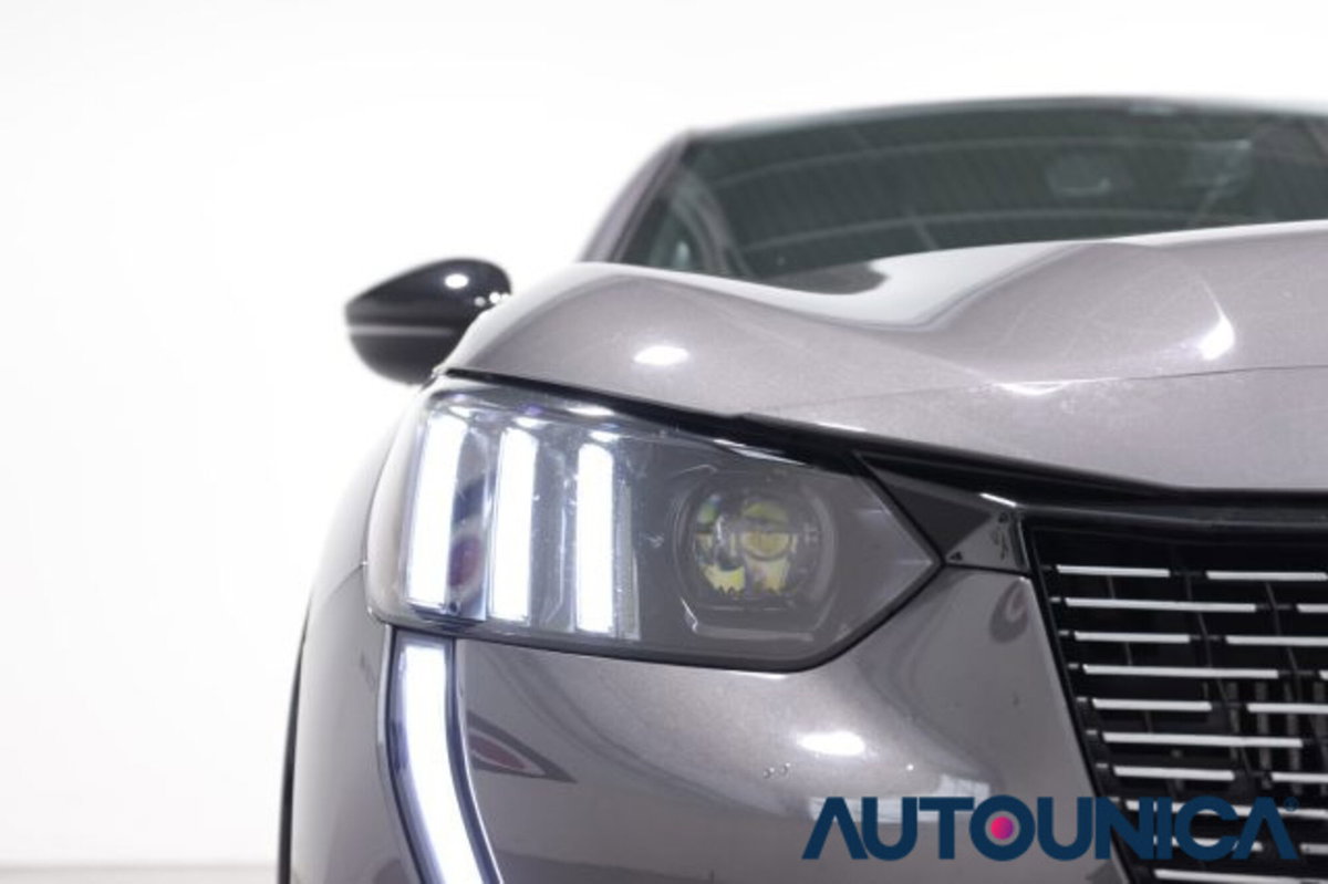 Peugeot 208 PureTech 130 Stop&Start EAT8 5 porte GT (12)