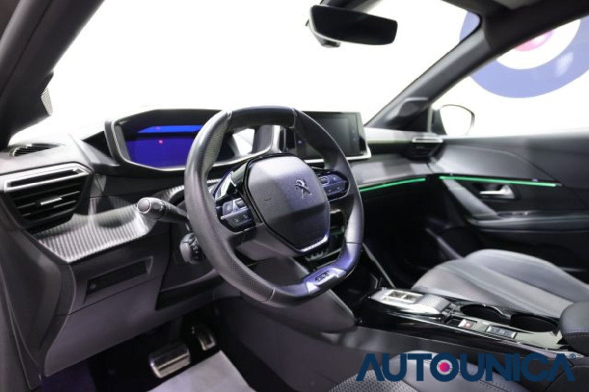 Peugeot 208 PureTech 130 Stop&Start EAT8 5 porte GT (5)