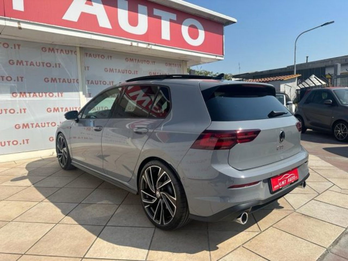 Volkswagen Golf 2.0 tsi GTI MT Ultimate 245cv (3)