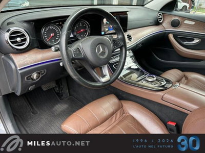 Mercedes-Benz Classe E 350 BlueTEC 4Matic Automatic Premium (4)