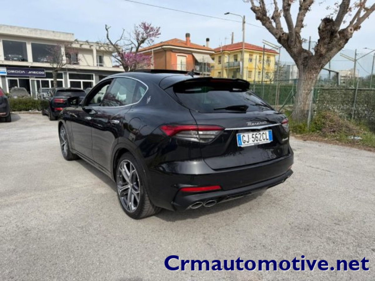 Maserati Levante Levante MHEV 330 CV AWD GT (2)