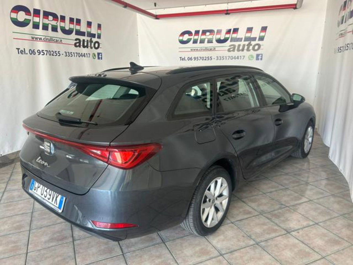 SEAT Leon ST Sportstourer 2.0 tdi Style 116cv (3)