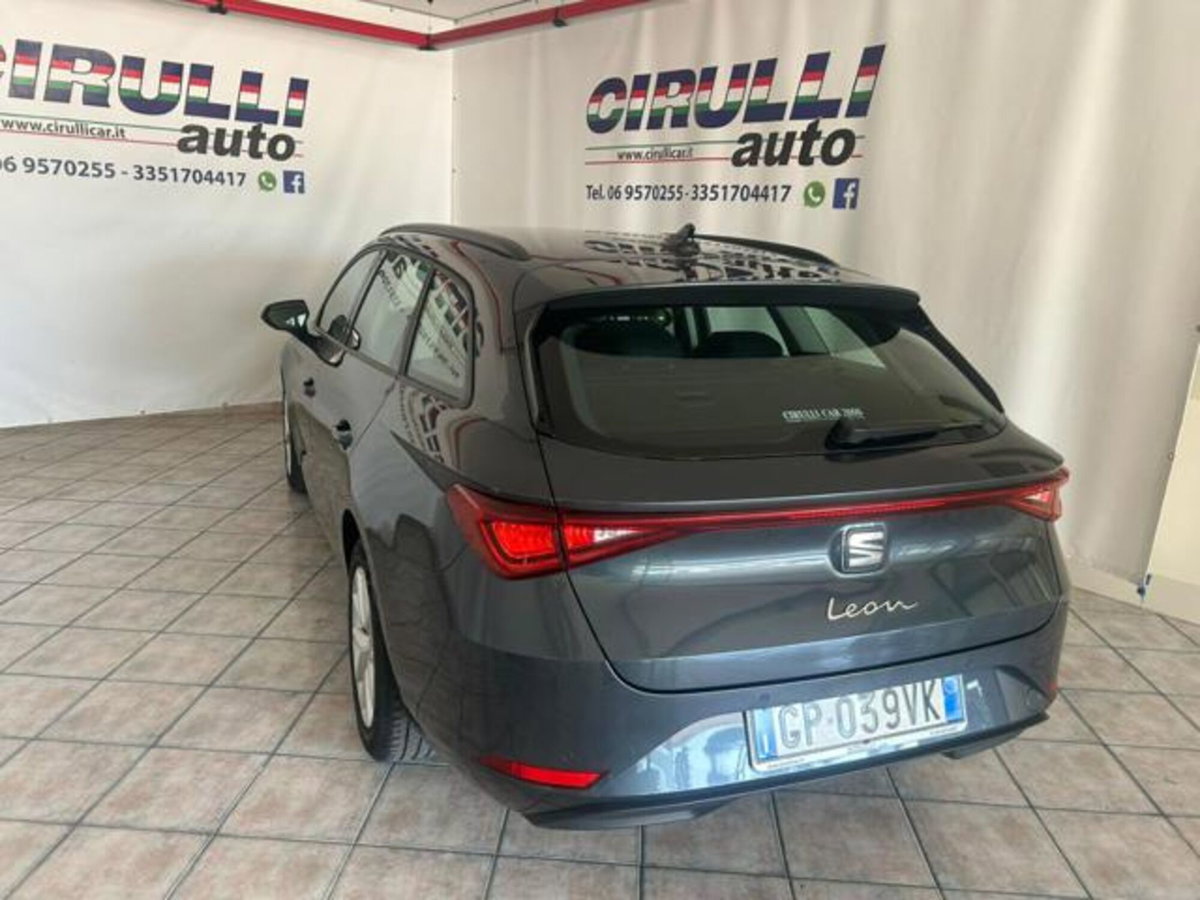 SEAT Leon ST Sportstourer 2.0 tdi Style 116cv (4)