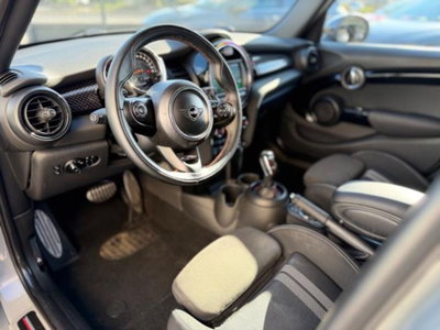MINI Mini 2.0 Cooper SD aut. 5 porte (13)