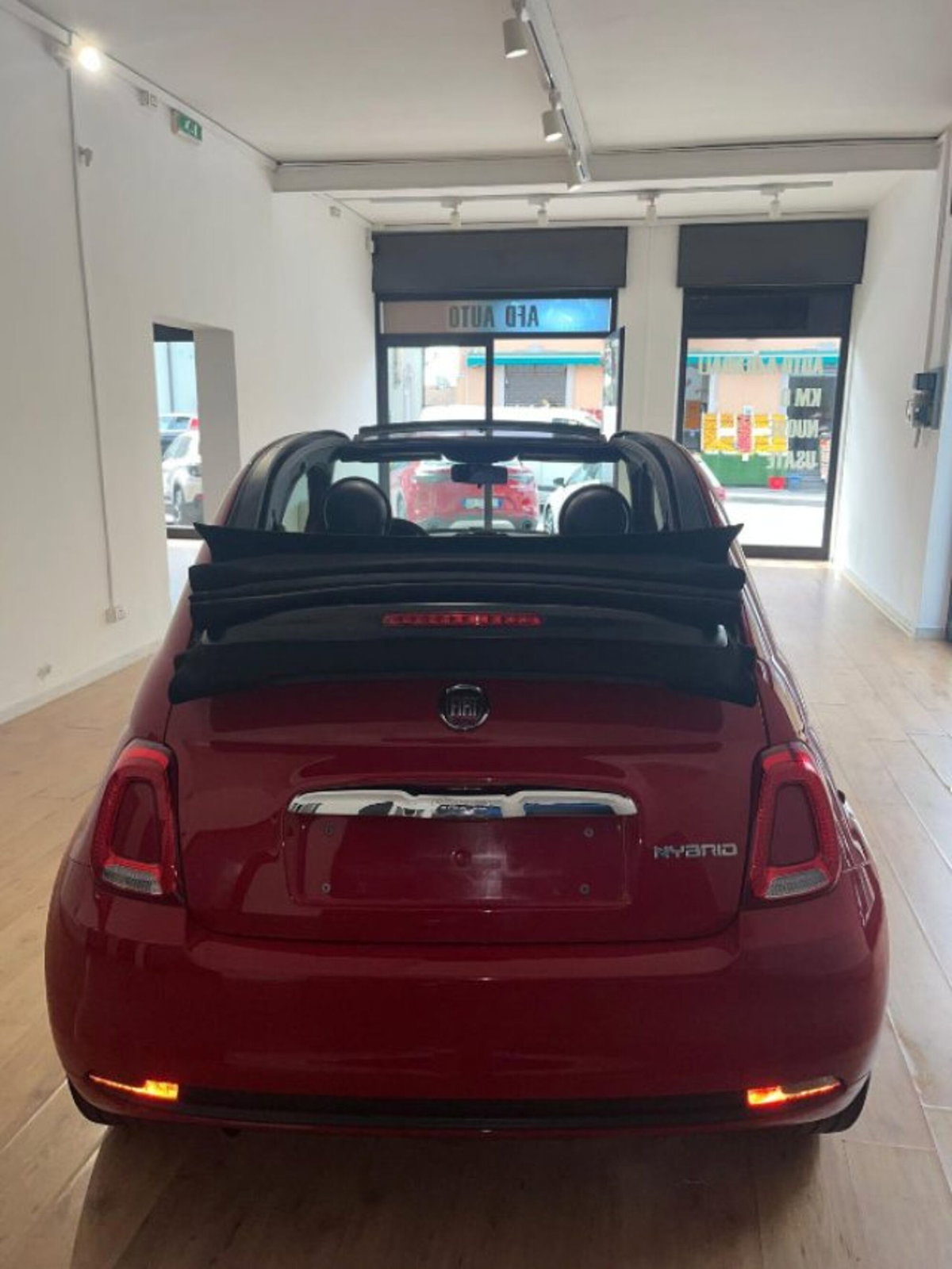 Fiat 500 1.0 Hybrid Club (5)