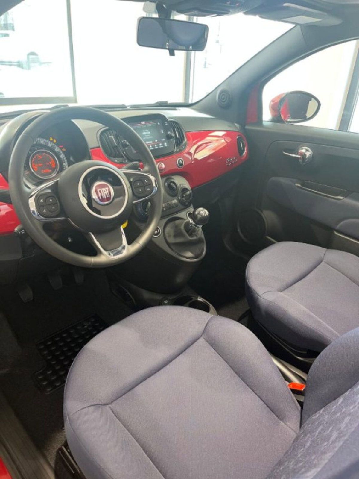 Fiat 500 1.0 Hybrid Club (8)