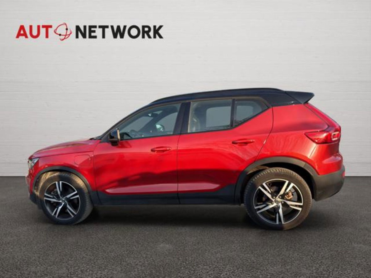 Volvo XC40 T4 Recharge Plug-in Hybrid R-design (7)