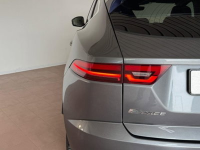 Jaguar E-Pace 2.0D 150 CV AWD R-Dynamic S (14)