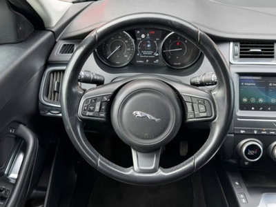 Jaguar E-Pace 2.0D 150 CV AWD R-Dynamic S (7)
