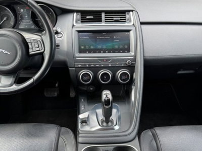 Jaguar E-Pace 2.0D 150 CV AWD R-Dynamic S (8)