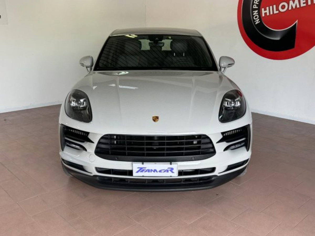 Porsche Macan S (2)