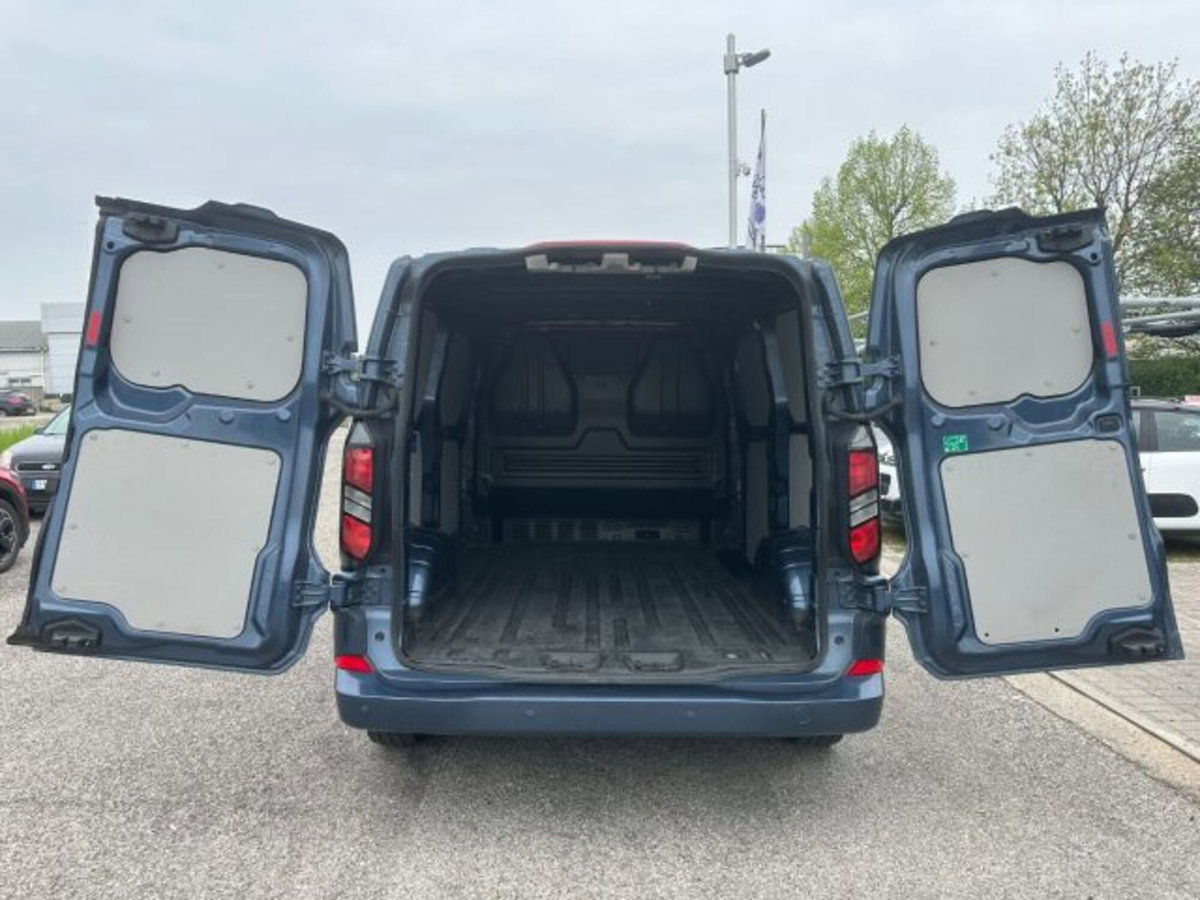 Ford Transit Custom Furgone 320 2.0 ecoblue 150cv Titanium L1H1 (10)