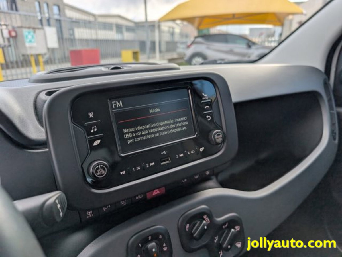 Fiat Panda 1.0 firefly hybrid s&s 70cv 5p.ti (14)