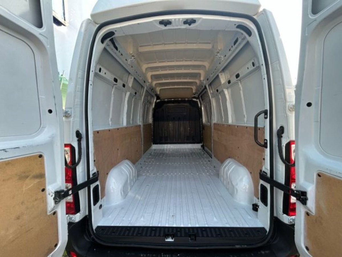 Renault Master Furgone T33 2.3 dCi 135 PM-TM-DC Furgone Ice Plus (12)