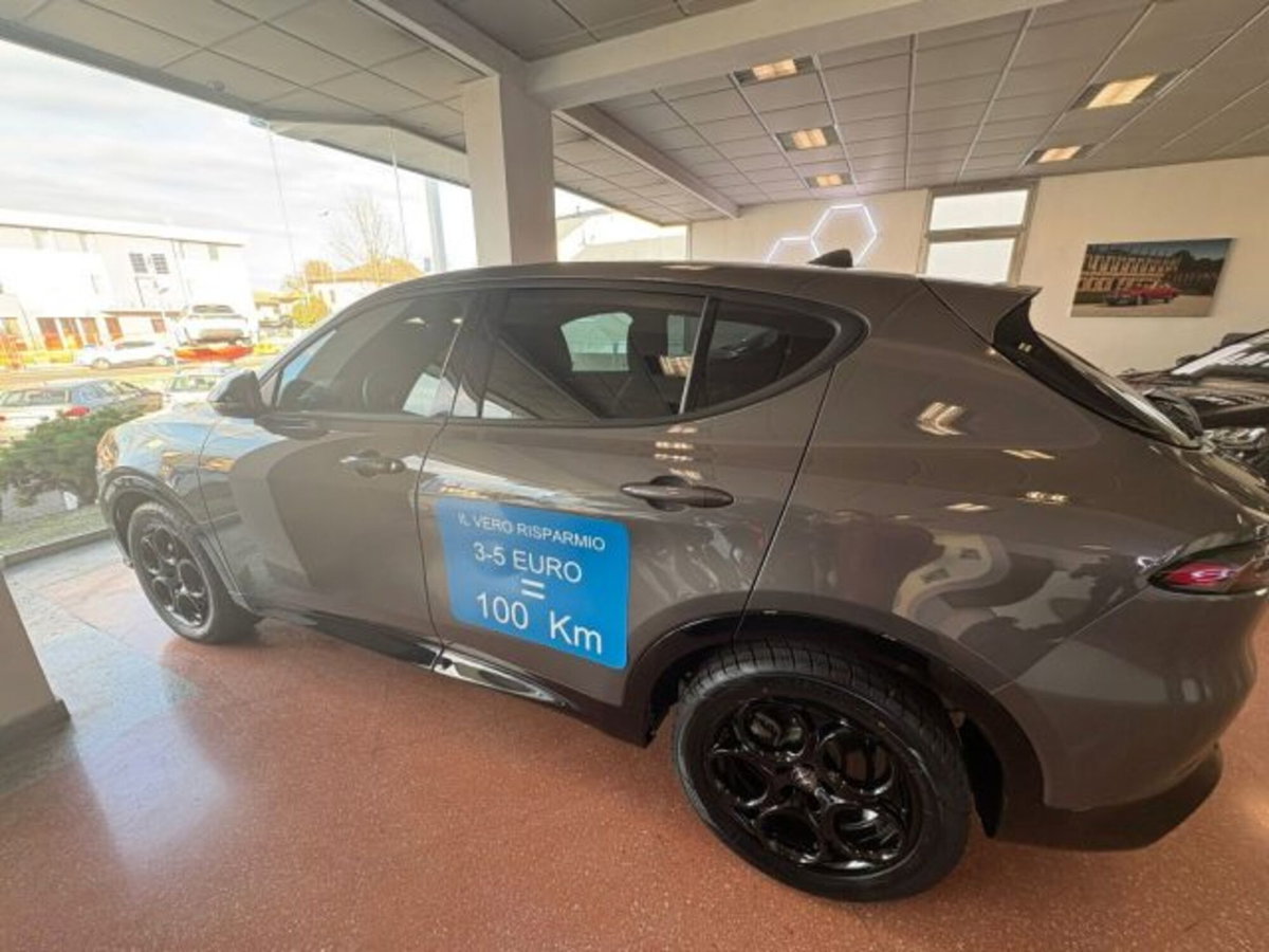 Alfa Romeo Tonale 1.5 hybrid Sprint 130cv tct7 (3)