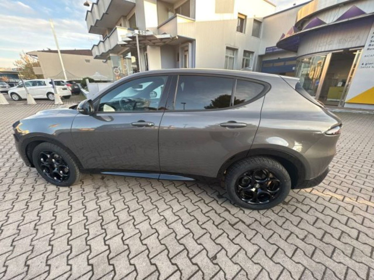 Alfa Romeo Tonale 1.5 hybrid Sprint 130cv tct7 (8)