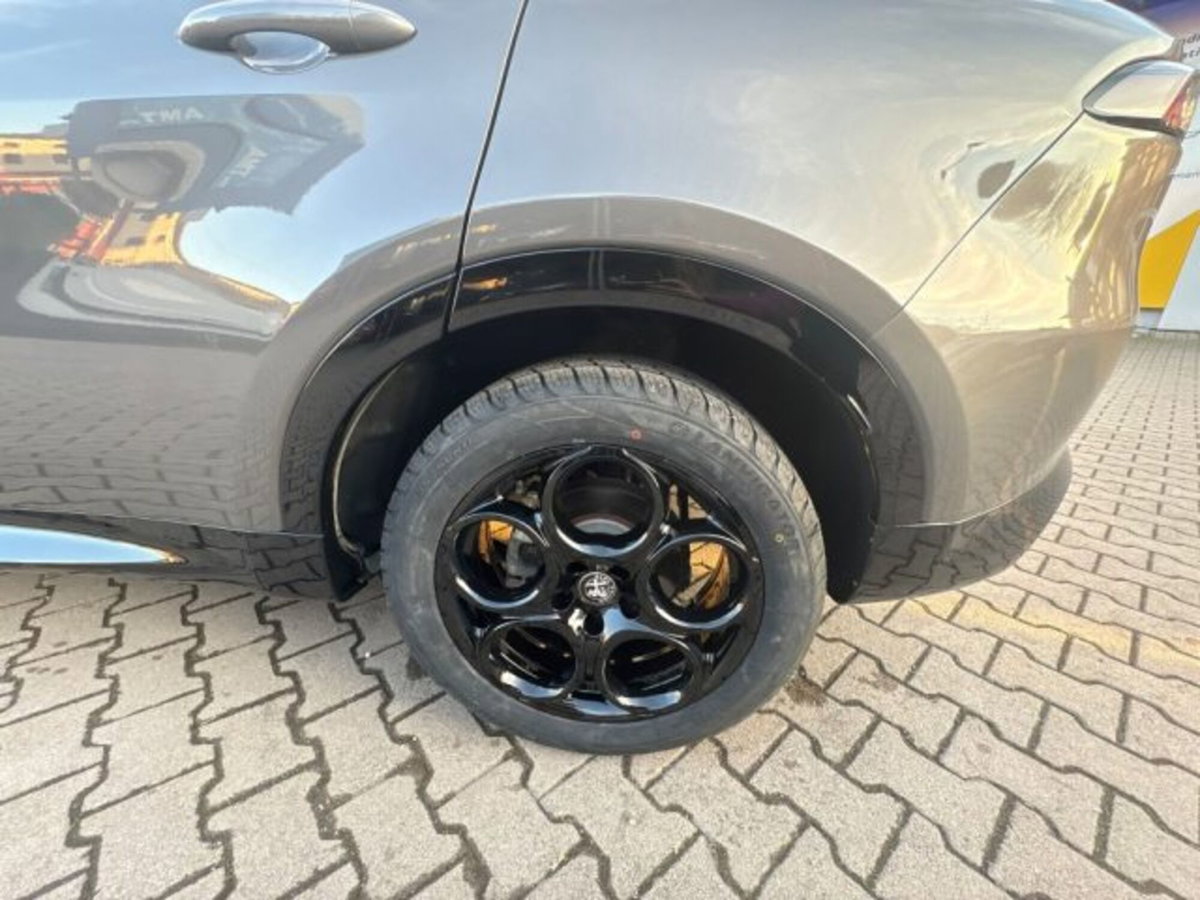 Alfa Romeo Tonale 1.5 hybrid Sprint 130cv tct7 (9)