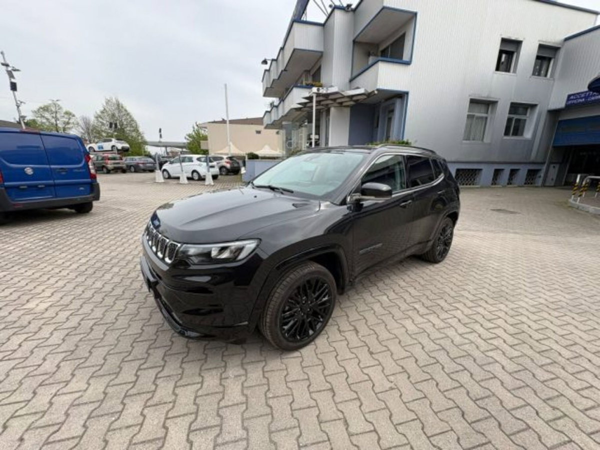 Jeep Compass 1.3 T4 190 CV PHEV AT6 4xe Longitude (4)