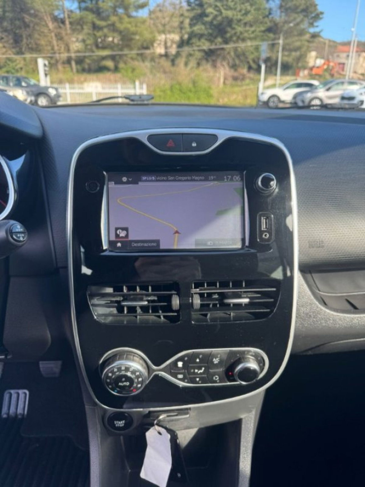 Renault Clio dCi 8V 75 CV Start&Stop 5 porte Energy Intens (17)