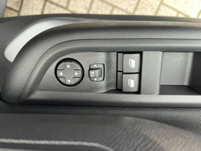 Citroen C3 1.2 puretech turbo You 100cv s&s (14)