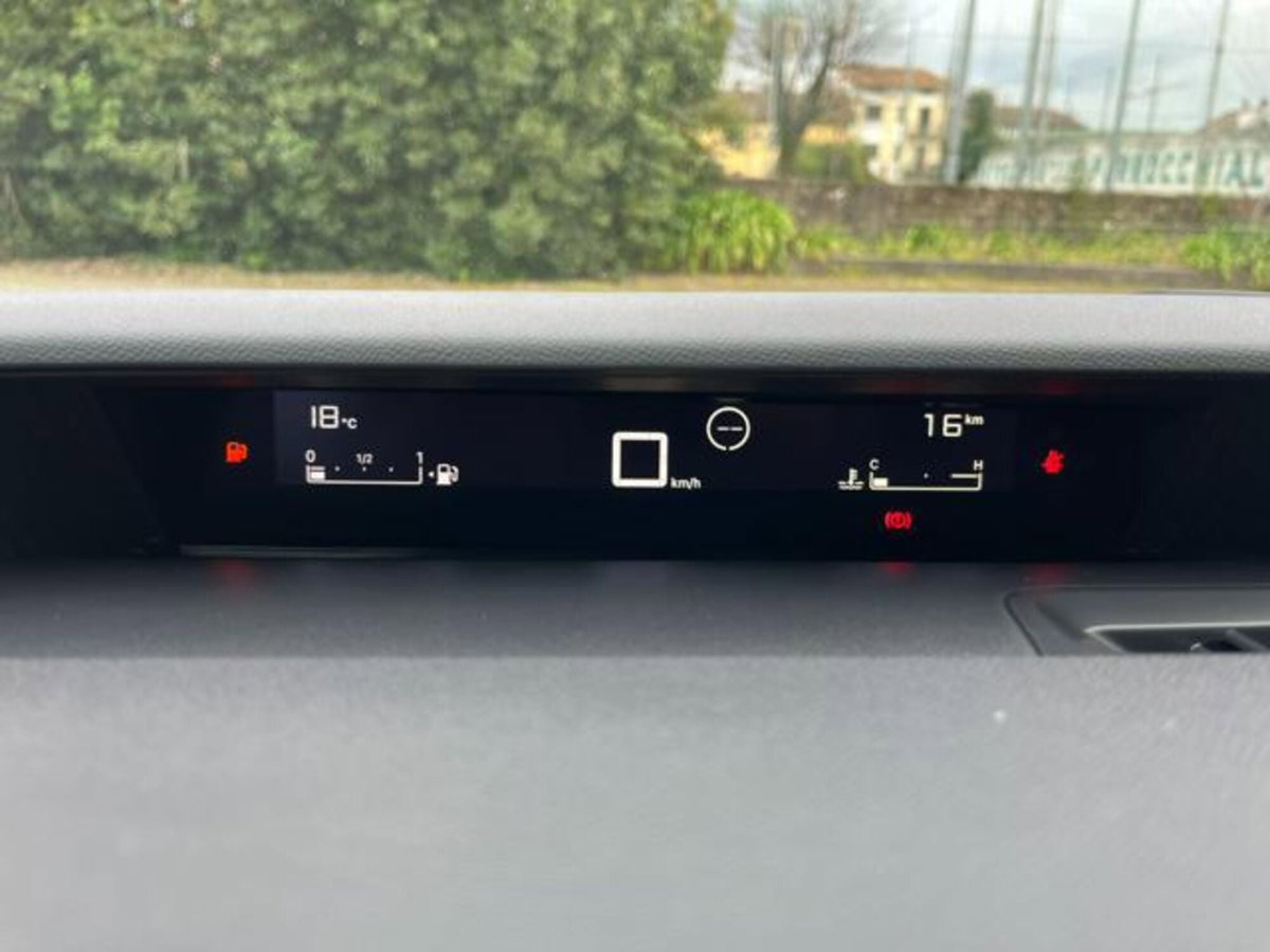 Citroen C3 1.2 puretech turbo You 100cv s&s (8)