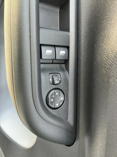 Citroen C3 1.2 puretech turbo You 100cv s&s (13)