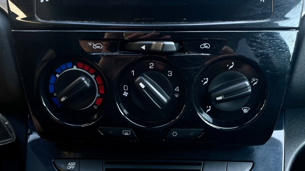 Lancia Ypsilon 1.0 FireFly 5 porte S&S Hybrid Gold Plus (14)