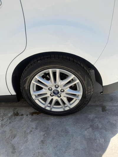 Ford C-Max 1.6 120CV GPL Titanium (7)