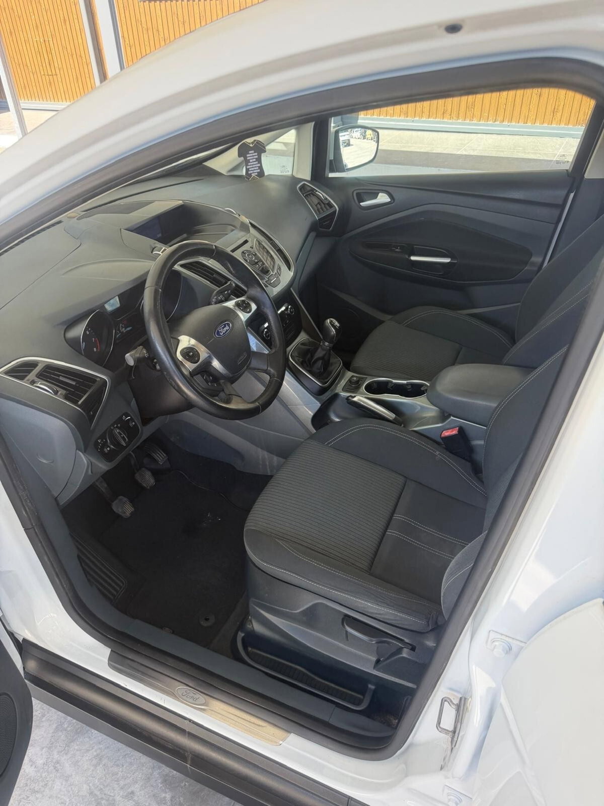 Ford C-Max 1.6 120CV GPL Titanium (8)