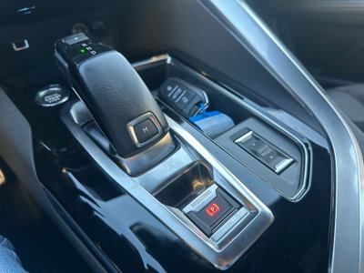 Peugeot 3008 BlueHDi 130 S&S EAT8 GT Pack (10)