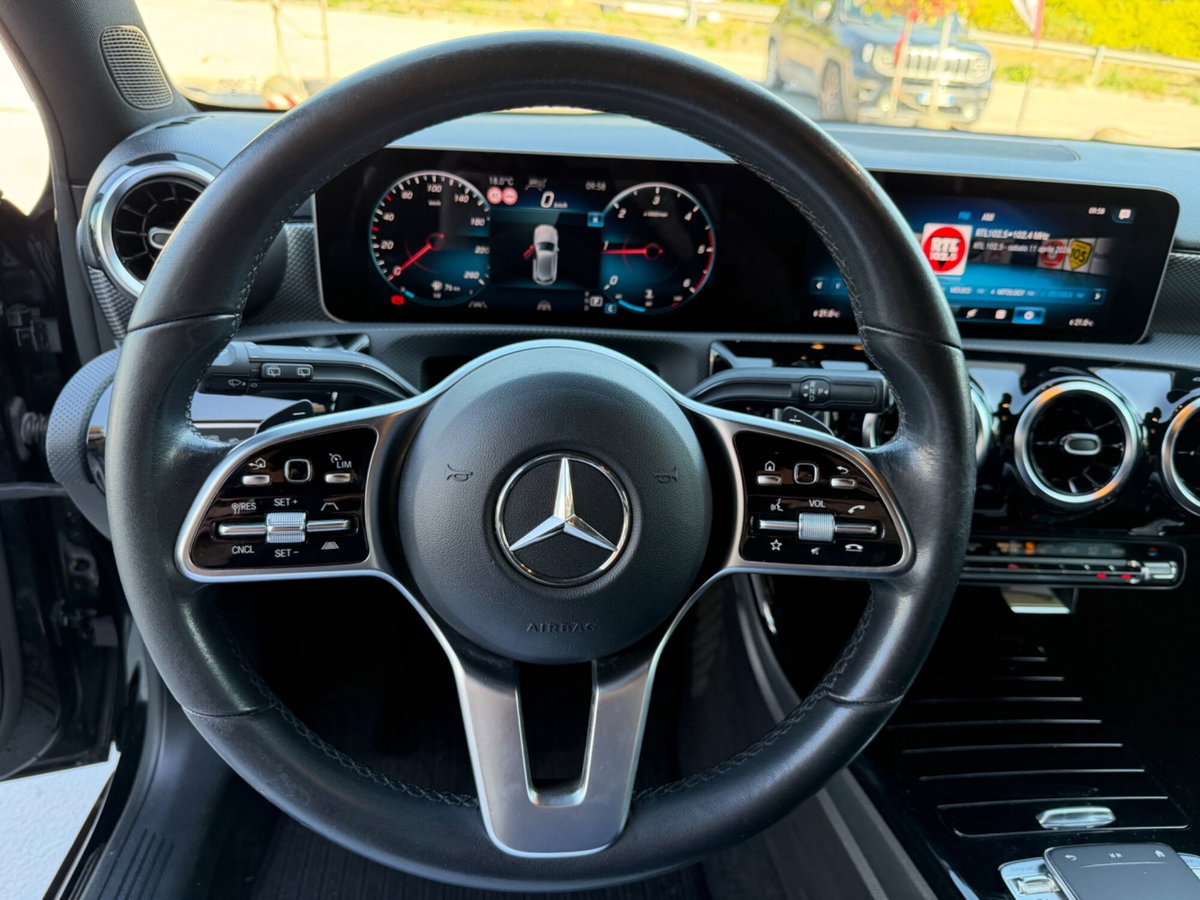 Mercedes-Benz Classe A 180 d Automatic Sport (12)