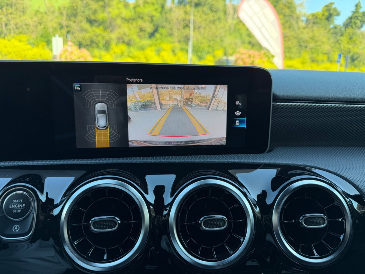 Mercedes-Benz Classe A 180 d Automatic Sport (17)