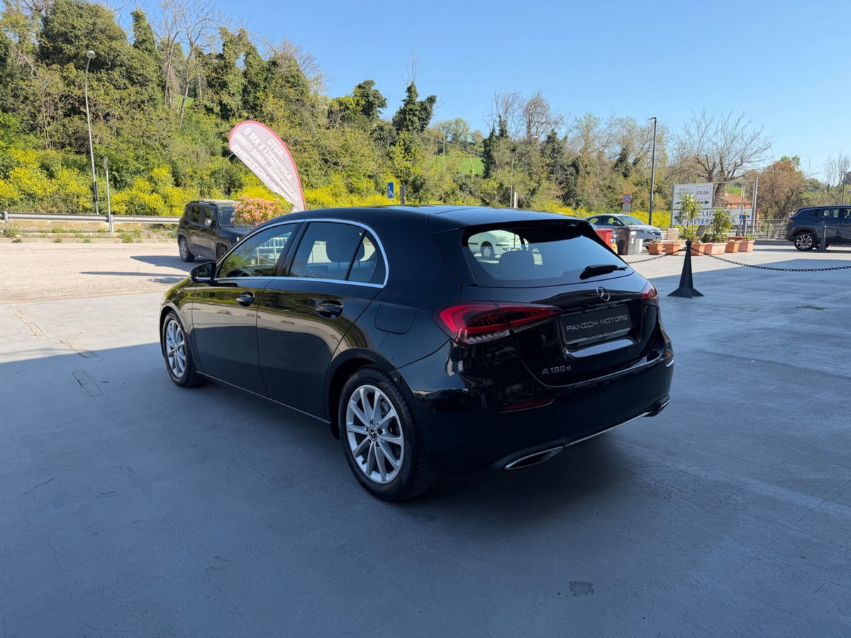 Mercedes-Benz Classe A 180 d Automatic Sport (3)