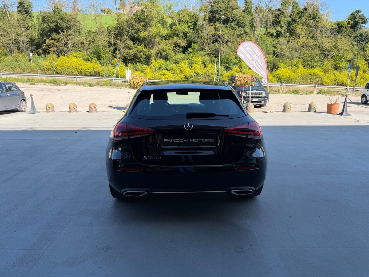 Mercedes-Benz Classe A 180 d Automatic Sport (4)
