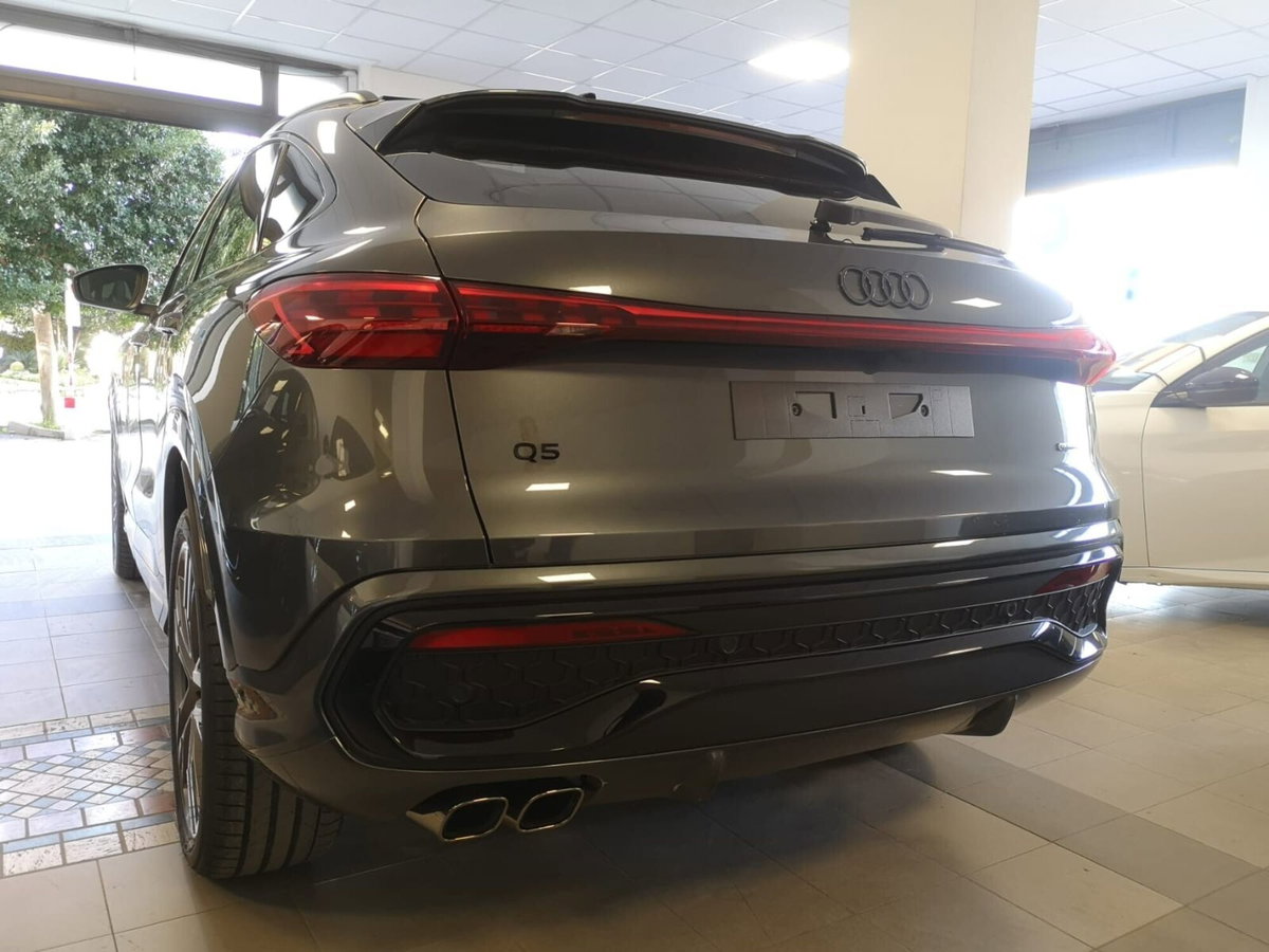 Audi Q5 Sportback 40 2.0 tdi mhev 12V S line Plus quattro s-tronic (10)
