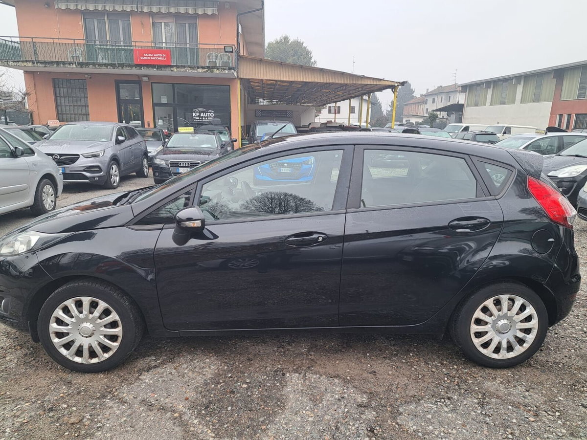 Ford Fiesta 1.5 TDCi 75CV 5 porte Titanium (8)