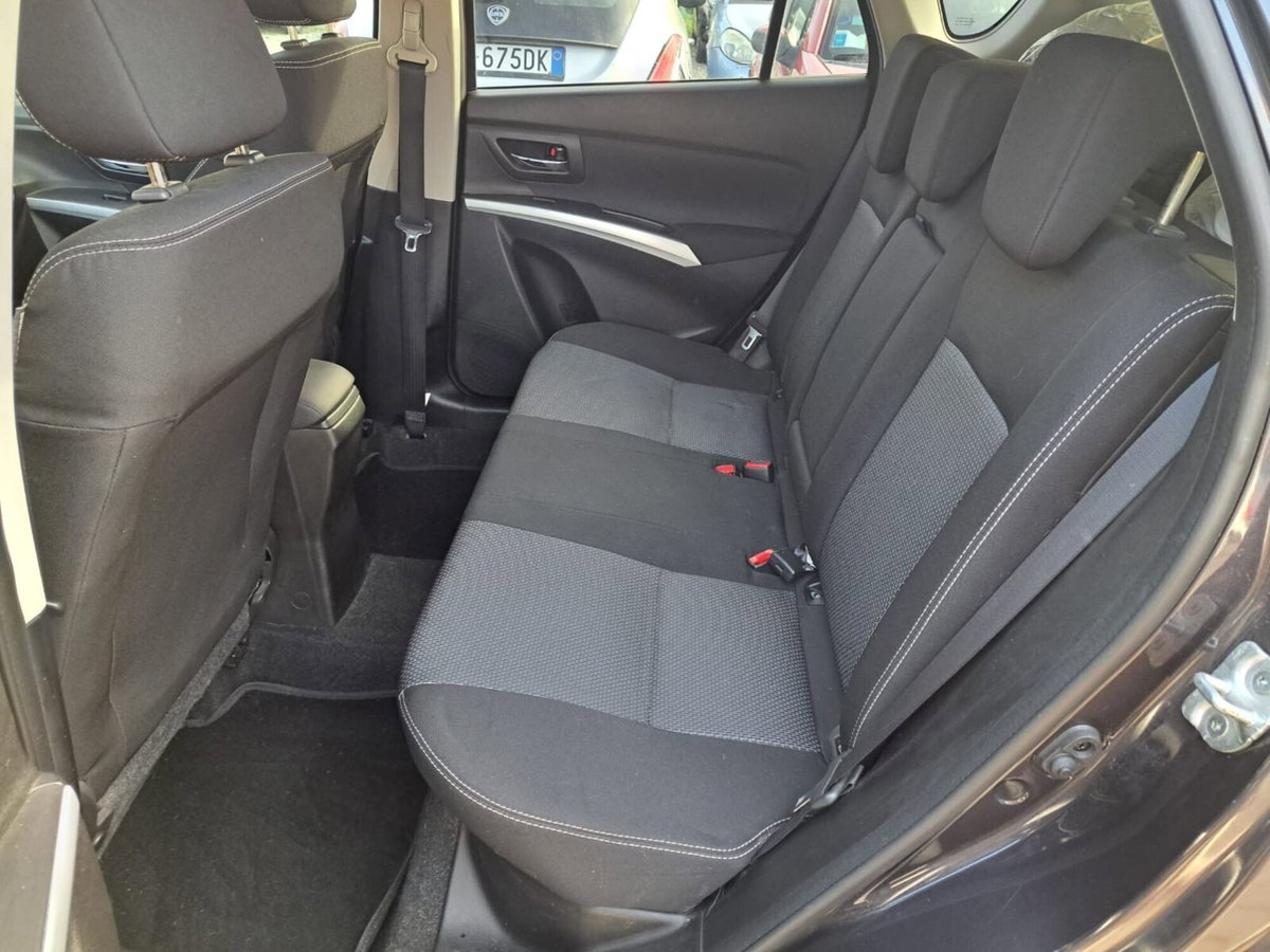 Suzuki S-Cross 1.6 DDiS Plus (13)
