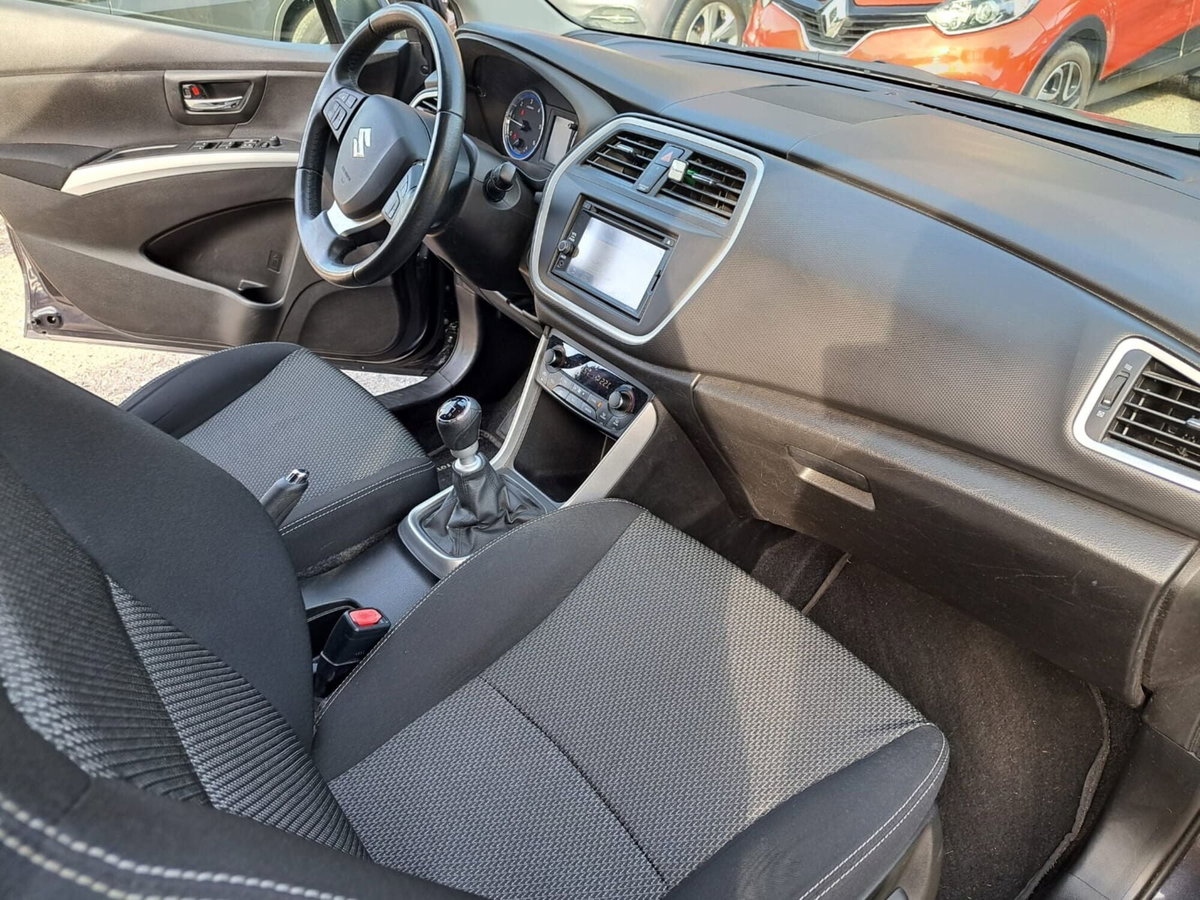 Suzuki S-Cross 1.6 DDiS Plus (17)