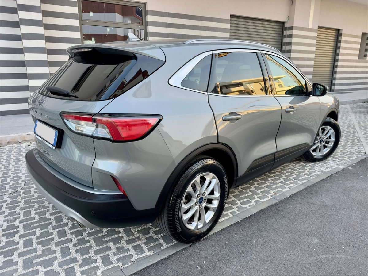 Ford Kuga 1.5 EcoBlue 120 CV 2WD Titanium (4)
