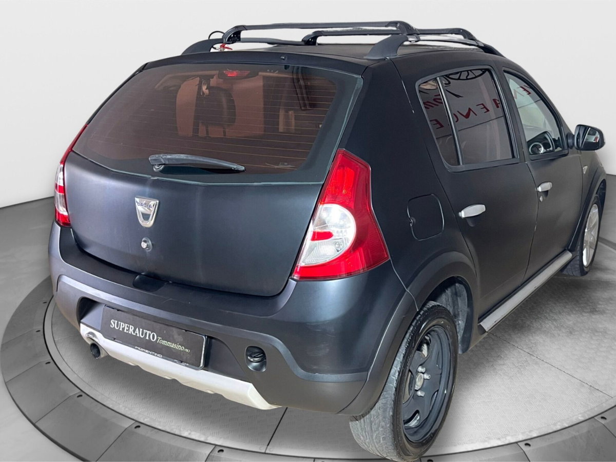Dacia Sandero Stepway 1.6 8V GPL 85CV (5)