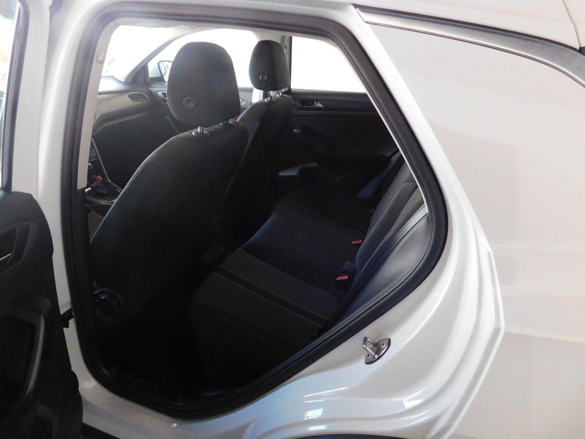 Volkswagen T-Roc 1.6 TDI SCR Business BlueMotion Technology (7)
