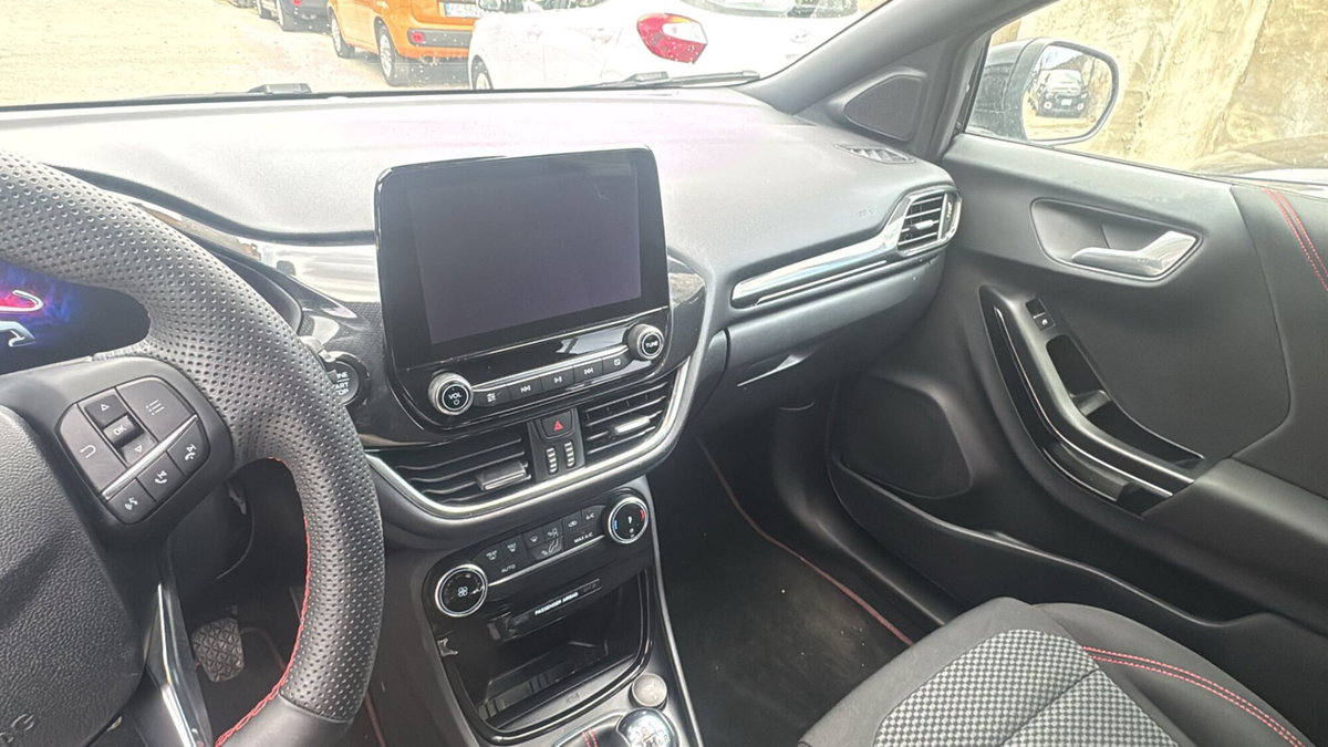 Ford Puma 1.0 EcoBoost Hybrid 125 CV S&S aut. ST-Line X (11)