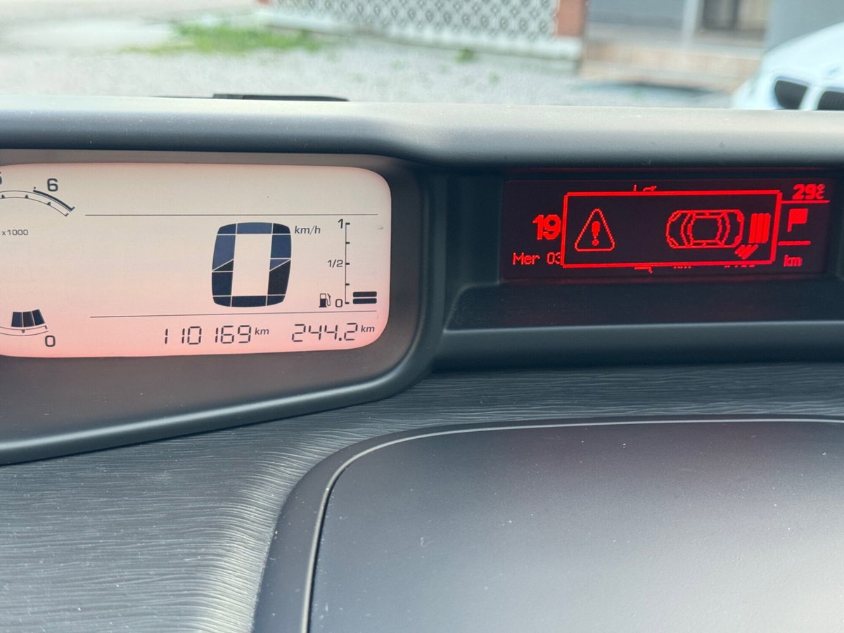 Citroen C3 Picasso PureTech 110 Exclusive (14)