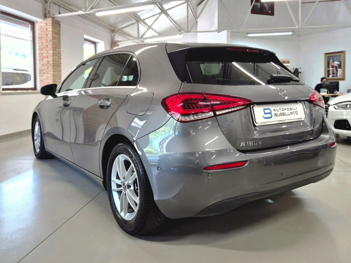Mercedes-Benz Classe A 180 d Automatic Sport (16)