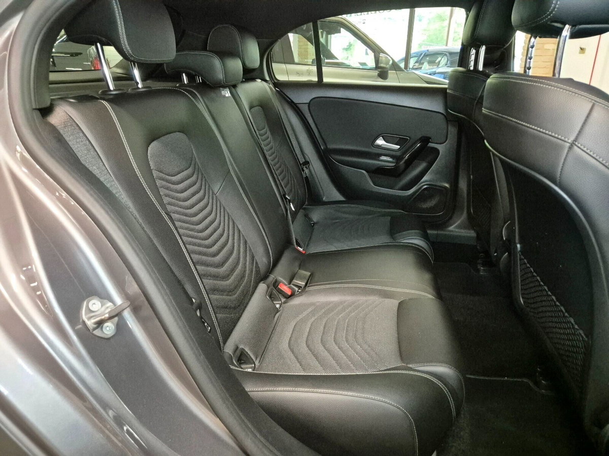 Mercedes-Benz Classe A 180 d Automatic Sport (6)