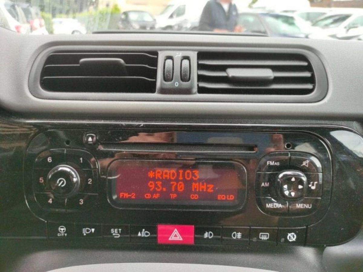 Fiat Panda 0.9 TwinAir Turbo Natural Power Lounge (11)