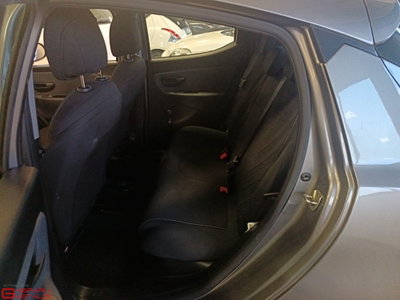 Lancia Ypsilon 1.0 FireFly 5 porte S&S Hybrid Ecochic Gold (7)
