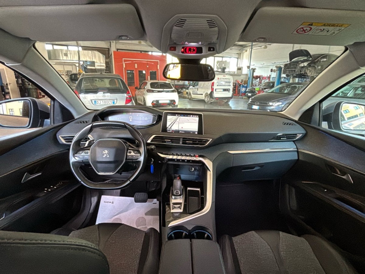 Peugeot 5008 BlueHDi 130 S&S EAT8 Allure (14)