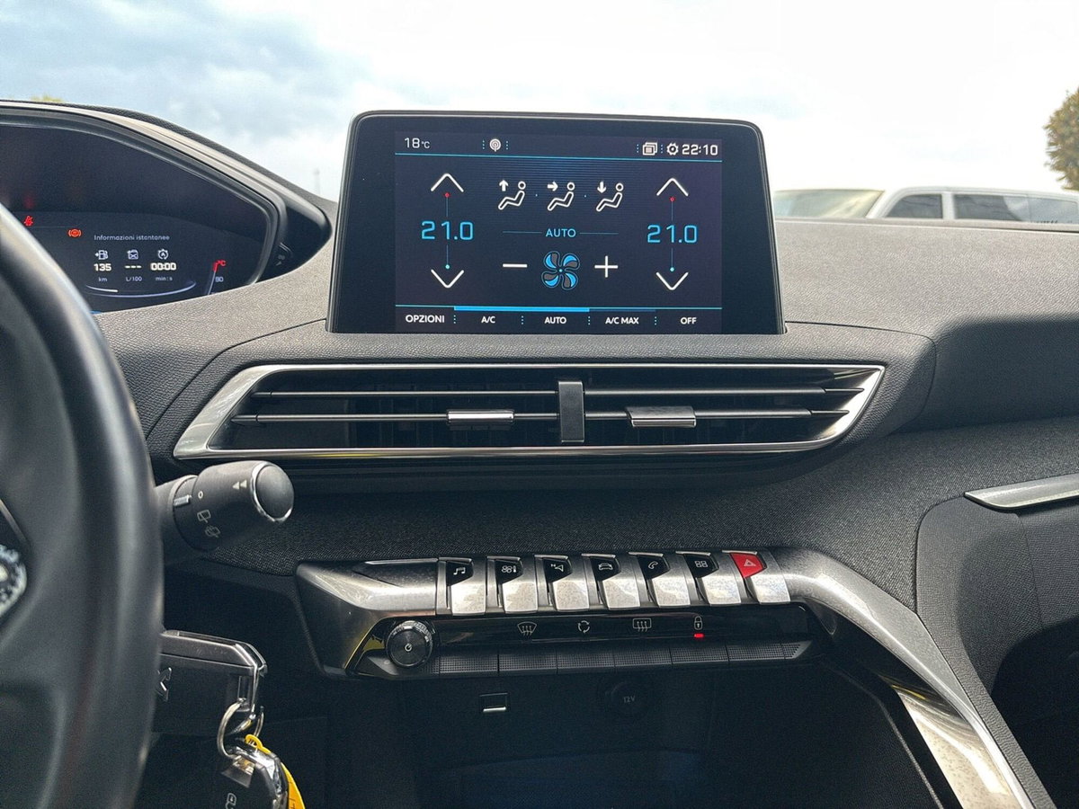 Peugeot 5008 BlueHDi 130 S&S EAT8 Allure (18)